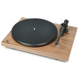 Pro-Ject DEBUT CARBON (DC) (2M-Red) - WALNUT