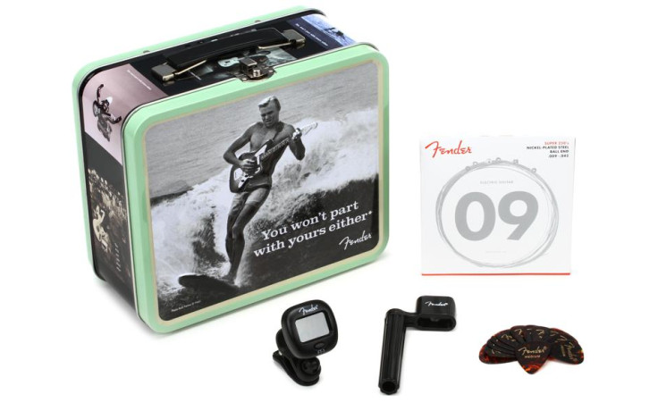 FENDER LUNCHBOX w/ACCESSORIES