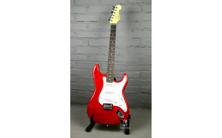 SQUIER by FENDER MM STRAT HT RED
