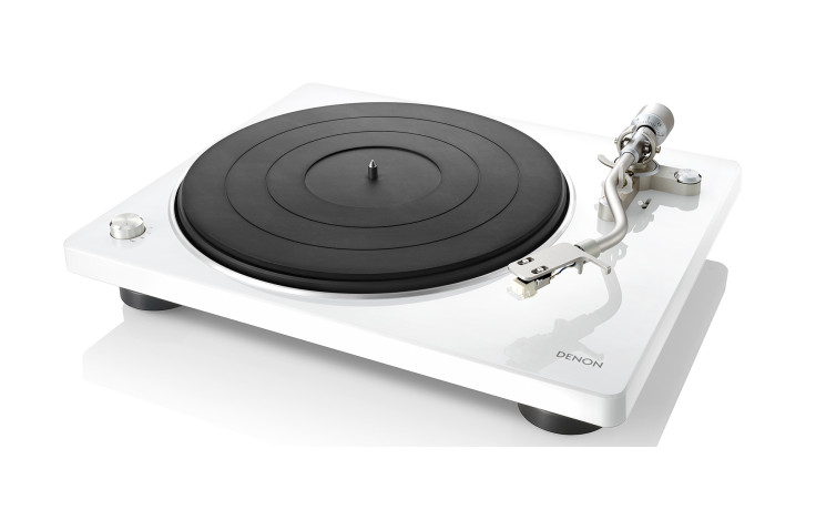 Проигрыватель винила Denon DP-400 White