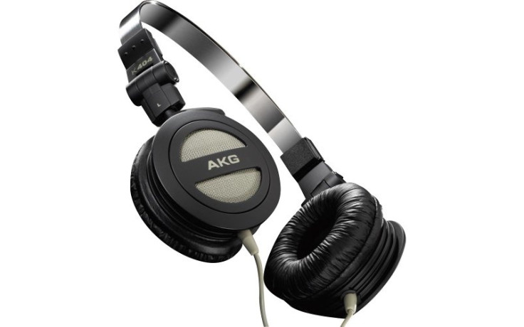 AKG 404