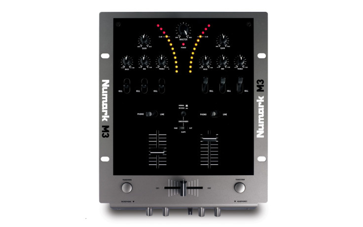 Numark M3