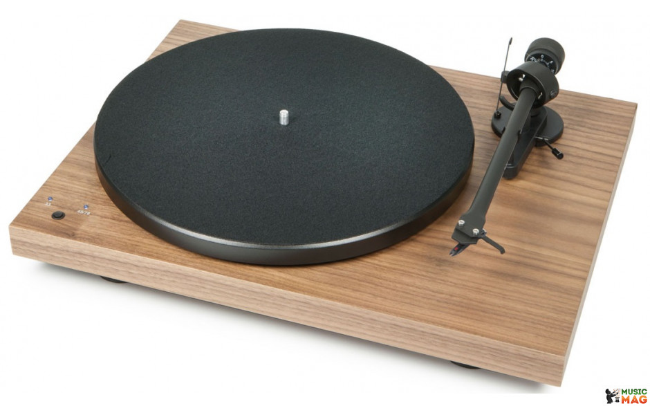 Pro-Ject DEBUT CARBON (DC) (2M-Red) - WALNUT