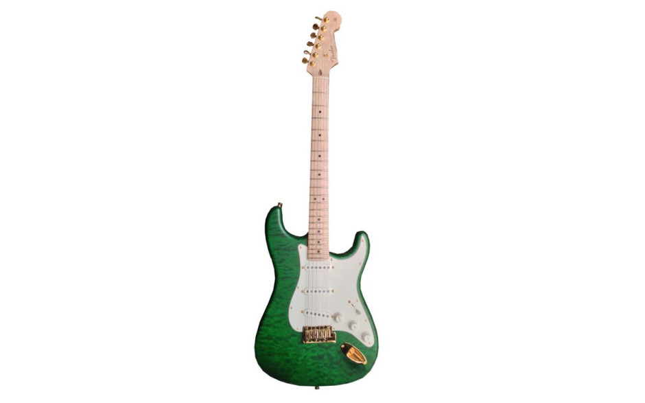 Fender CUSTOM DELUXE STRATOCASTER QMT MN EGR