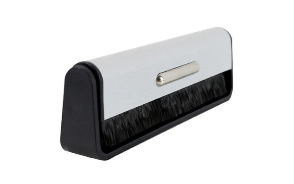 GOKA GK-R01C Carbon Fiber Brush