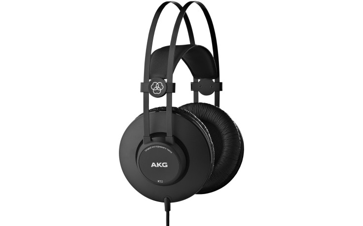 AKG K52