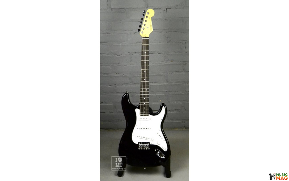 SQUIER by FENDER MM STRAT HT BLACK