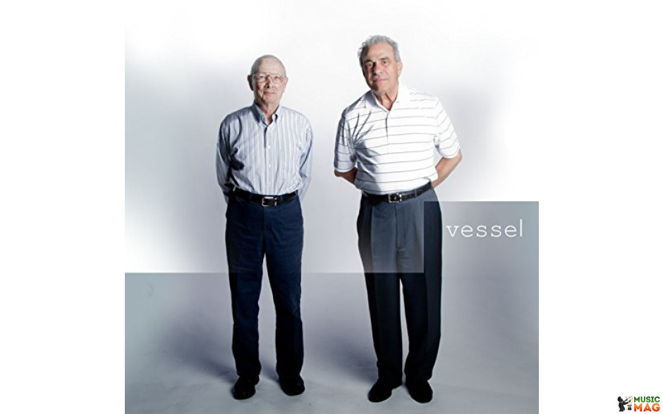 TWENTY ONE PILOTS - VESSEL 2014/2016 (7567-86735-4, LTD.) FUELED BY RAMEN/EU MINT (0075678673542)