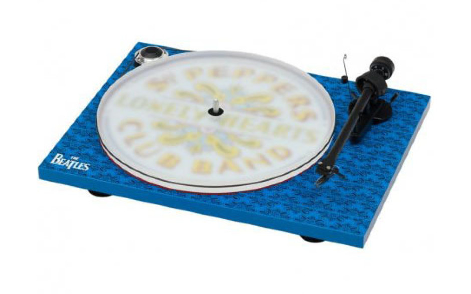 Pro-Ject Art Essential III Sgt. Pepper OM10