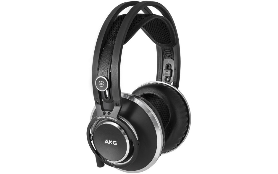 AKG K872