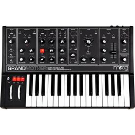 MOOG GRANDMOTHER DARK