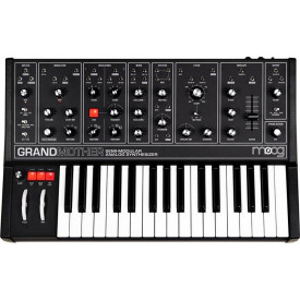 MOOG GRANDMOTHER DARK
