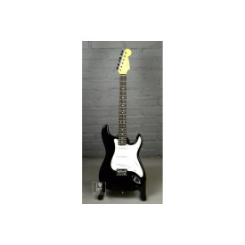 SQUIER by FENDER MM STRAT HT BLACK