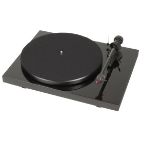 Pro-Ject DEBUT CARBON PHONO USB (OM10) Piano