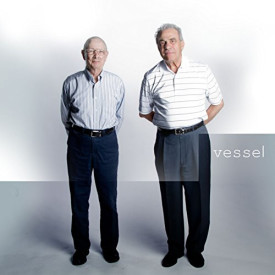 TWENTY ONE PILOTS - VESSEL 2014/2016 (7567-86735-4, LTD.) FUELED BY RAMEN/EU MINT (0075678673542)