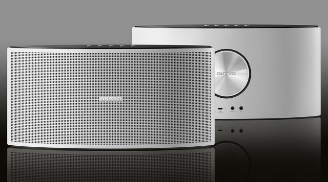 Onkyo радует новинками: Onkyo X9, E700M и H500M