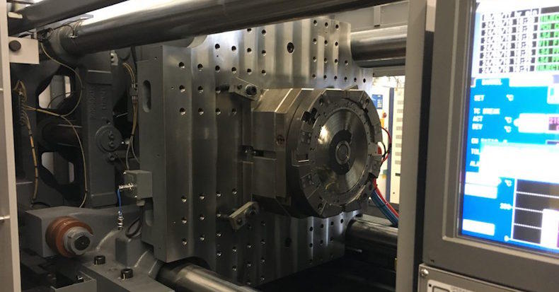 За что Symcon получили грант «Vinyl Records»?