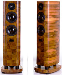 Две версии колонок от Acoustic Preference   