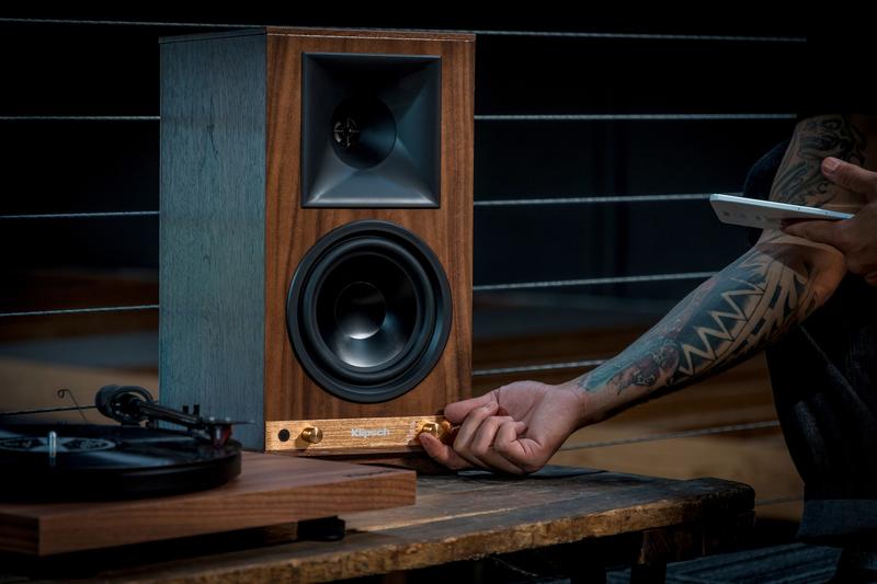 Новая АС The Sixes от компании Klipsch