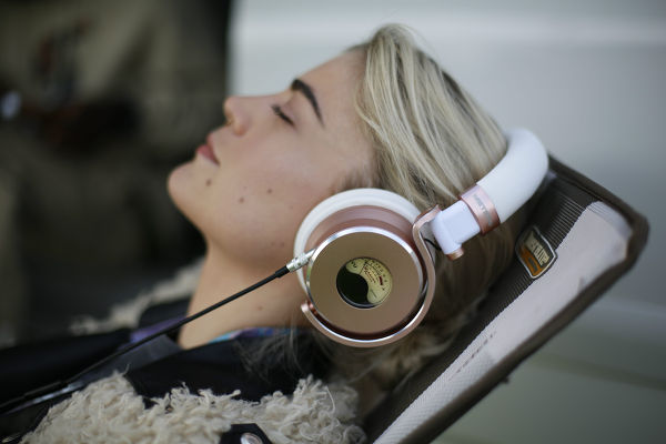 Music Meters OV-1B - часть имиджа.