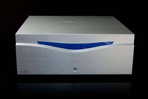 Мощный стереоусилитель Audia Flight FLS 4