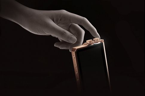 Шикарный портативный аудиоплеер Cowon Plenue MkII