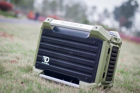 Мощная универсальная колонка DreamWave