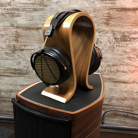 Новые наушники Audeze LCD-4z