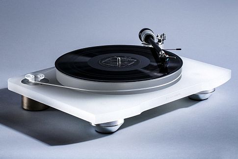 Виниловый проигрыватель пластинок Marantz TT-15S1